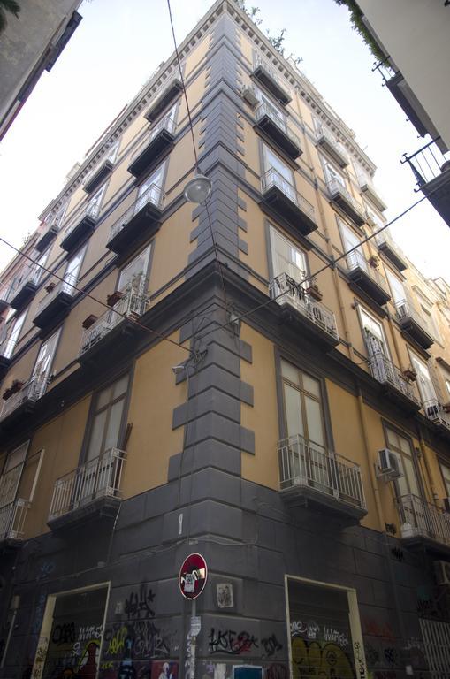 Camera Con Vista Apartments Naples Luaran gambar